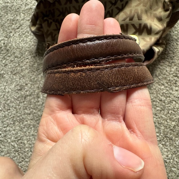 Michael Kors cloth hobo style bag. - Picture 5 of 7